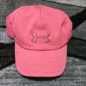 UNDER ARMOUR EMBROIDERED LOGO HAT